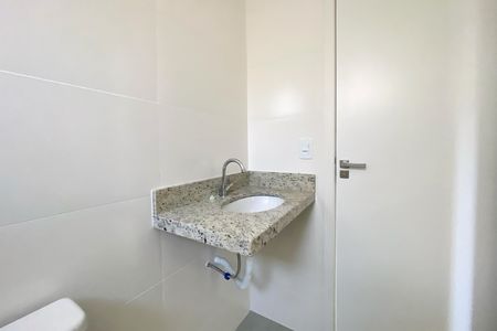 Banheiro da Suíte de apartamento à venda com 1 quarto, 35m² em Buritis, Belo Horizonte