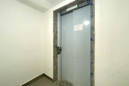 Elevador de apartamento à venda com 1 quarto, 35m² em Buritis, Belo Horizonte