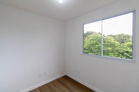 Quarto 2 de apartamento para alugar com 2 quartos, 40m² em Inhoaíba, Rio de Janeiro