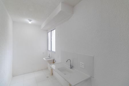 Apartamento para alugar com 40m², 2 quartos e sem vaga Apartamento para alugar com 40m², 2 quartos e sem vagaCozinha e Área de Serviço