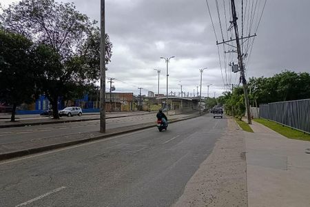 Vista da Rua de apartamento para alugar com 2 quartos, 40m² em Inhoaíba, Rio de Janeiro