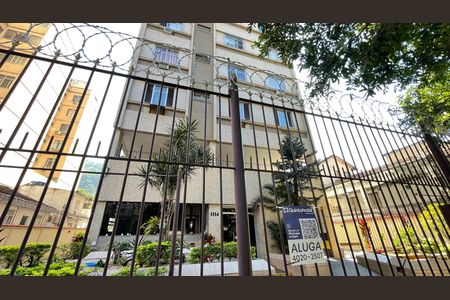 Apartamento para alugar com 60m², 2 quartos e 1 vaga Apartamento para alugar com 60m², 2 quartos e 1 vagaPlaca