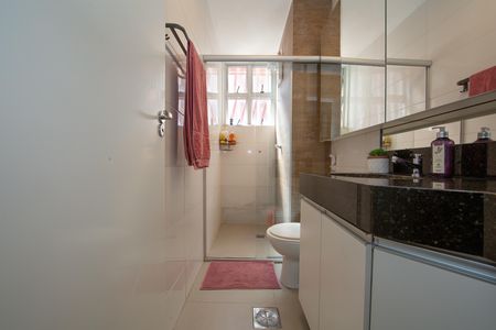 BANHEIRO de apartamento à venda com 3 quartos, 65m² em Padre Eustáquio, Belo Horizonte
