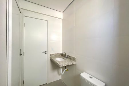 Banheiro da Semi suite de apartamento à venda com 1 quarto, 35m² em Buritis, Belo Horizonte