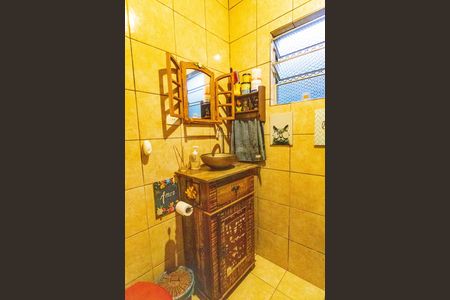 Casa à venda com 290m², 3 quartos e 3 vagas Casa à venda com 290m², 3 quartos e 3 vagasBanheiro