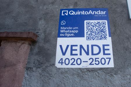 Casa à venda com 290m², 3 quartos e 3 vagas Casa à venda com 290m², 3 quartos e 3 vagasPlaca