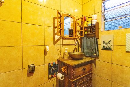 Casa à venda com 290m², 3 quartos e 3 vagas Casa à venda com 290m², 3 quartos e 3 vagasBanheiro