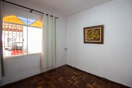 Casa à venda com 3 quartos, 180m² em Santa Branca, Belo Horizonte