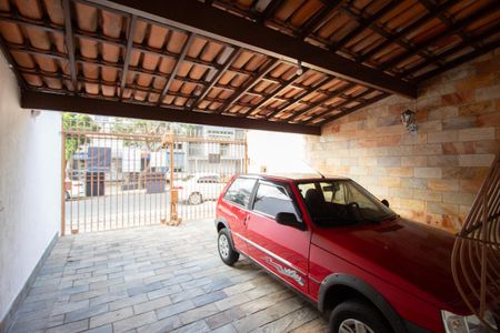 Garagem de casa à venda com 3 quartos, 180m² em Santa Branca, Belo Horizonte