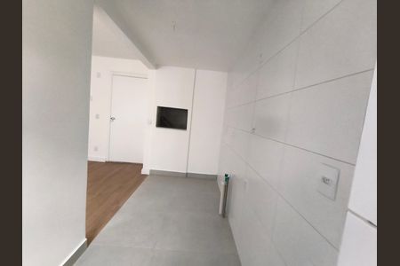 Sala/cozinha de apartamento à venda com 2 quartos, 51m² em Jardim Sabará, Porto Alegre