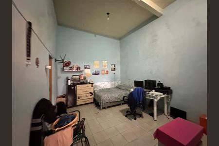 Casa à venda com 206m², 2 quartos e 1 vaga Casa à venda com 206m², 2 quartos e 1 vagaSuíte