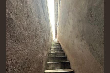 Quintal de casa à venda com 2 quartos, 206m² em Parque Imperial, Barueri