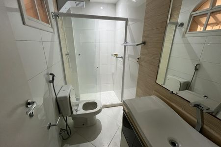 Casa para alugar com 220m², 3 quartos e 2 vagas Casa para alugar com 220m², 3 quartos e 2 vagasBanheiro 1