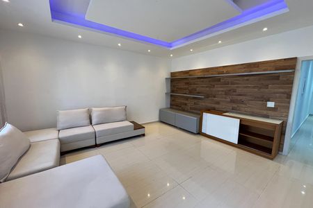 Casa para alugar com 3 quartos, 220m² em Jardim Guanabara, Rio de Janeiro