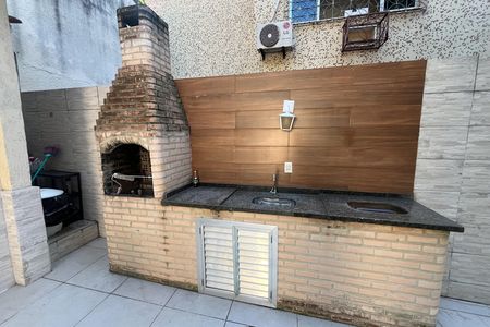 Casa para alugar com 220m², 3 quartos e 2 vagas Casa para alugar com 220m², 3 quartos e 2 vagasQuintal