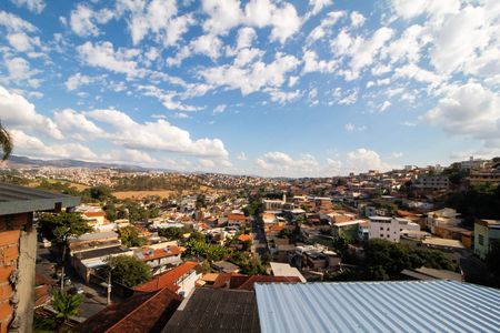 Vista da Área de Serviço  de casa para alugar com 2 quartos, 40m² em Gameleira, Belo Horizonte