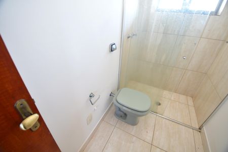 Casa para alugar com 237m², 3 quartos e 6 vagasBanheiro Social