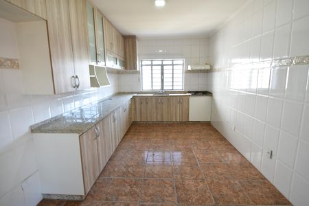 Casa para alugar com 237m², 3 quartos e 6 vagasCozinha