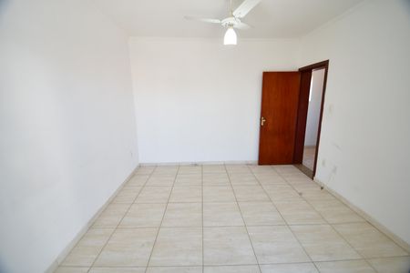Casa para alugar com 237m², 3 quartos e 6 vagasQuarto 1