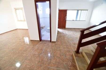 Casa para alugar com 237m², 3 quartos e 6 vagasSala