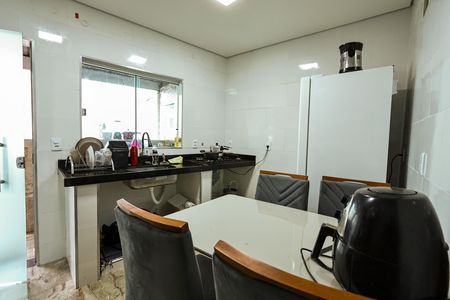 Apartamento para alugar com 45m², 3 quartos e sem vagaCozinha