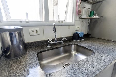 Cozinha de apartamento para alugar com 3 quartos, 100m² em Água Branca, São Paulo