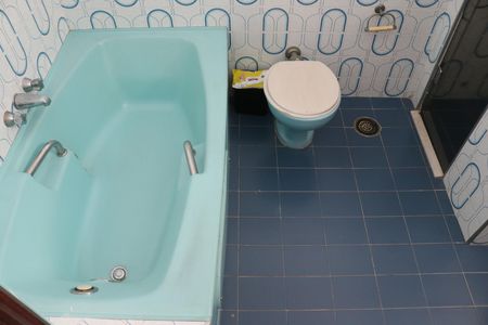 Banheiro 1 de casa para alugar com 8 quartos, 387m² em Alto da Lapa, São Paulo