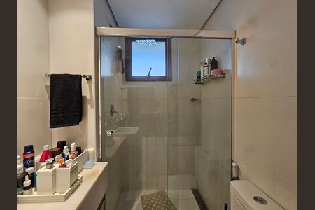 Apartamento para alugar com 320m², 3 quartos e 4 vagas Apartamento para alugar com 320m², 3 quartos e 4 vagasBanheiro da Suíte 3