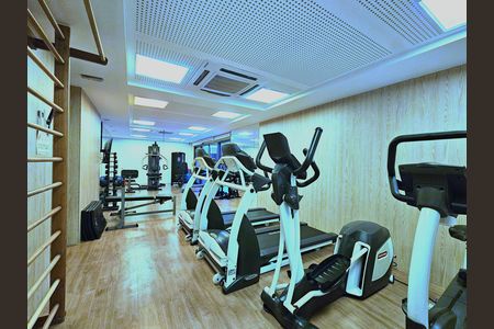 Apartamento para alugar com 320m², 3 quartos e 4 vagas Apartamento para alugar com 320m², 3 quartos e 4 vagasacademia