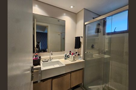 Banheiro da Suíte 3 de apartamento para alugar com 3 quartos, 320m² em Barra, Salvador