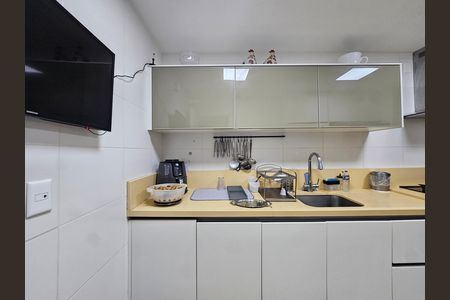 Apartamento para alugar com 320m², 3 quartos e 4 vagas Apartamento para alugar com 320m², 3 quartos e 4 vagasCozinha