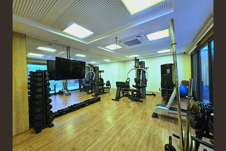 Apartamento para alugar com 320m², 3 quartos e 4 vagas Apartamento para alugar com 320m², 3 quartos e 4 vagasacademia