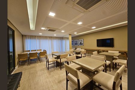 Apartamento para alugar com 320m², 3 quartos e 4 vagas Apartamento para alugar com 320m², 3 quartos e 4 vagasÁrea comum - Salão de festas