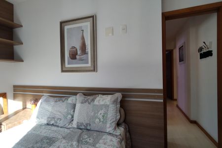 Apartamento à venda com 101m², 3 quartos e 2 vagas Apartamento à venda com 101m², 3 quartos e 2 vagasQuarto 2 - Armários