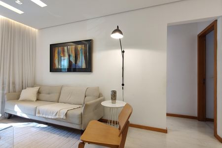 Apartamento à venda com 101m², 3 quartos e 2 vagas Apartamento à venda com 101m², 3 quartos e 2 vagasSala