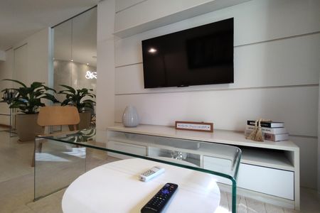 Apartamento à venda com 101m², 3 quartos e 2 vagas Apartamento à venda com 101m², 3 quartos e 2 vagasSala