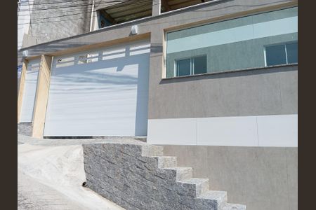 Fachada de casa de condomínio à venda com 4 quartos, 200m² em Taquara, Rio de Janeiro