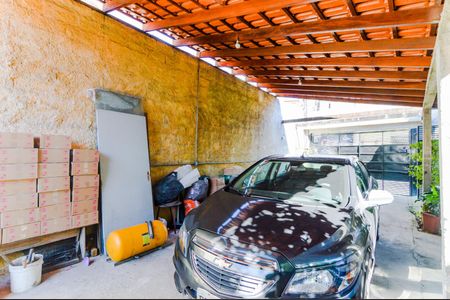 Garagem de casa para alugar com 2 quartos, 80m² em Jardim Santa Rita, Guarulhos