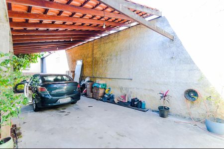 Casa para alugar com 80m², 2 quartos e 3 vagasGaragem