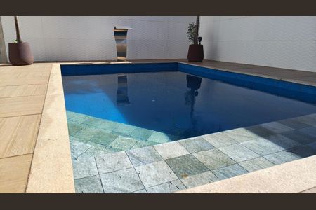 Casa à venda com 2 quartos, 250m² em Campo Grande, Rio de Janeiro