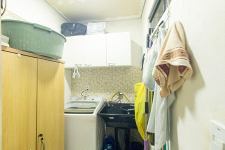 Casa à venda com 115m², 4 quartos e 2 vagas Casa à venda com 115m², 4 quartos e 2 vagasÁrea de Serviço