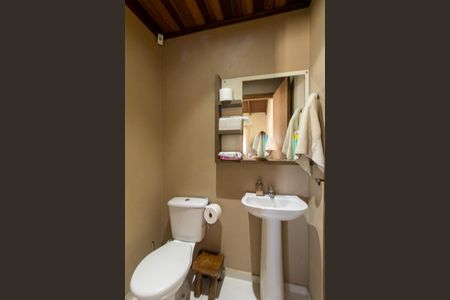 Casa à venda com 115m², 4 quartos e 2 vagas Casa à venda com 115m², 4 quartos e 2 vagasLavabo