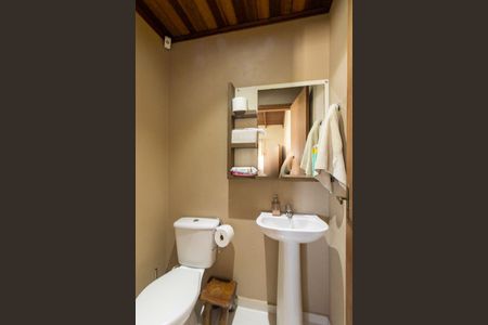 Casa à venda com 115m², 4 quartos e 2 vagas Casa à venda com 115m², 4 quartos e 2 vagasLavabo