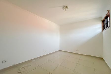 Quarto 1 de casa para alugar com 2 quartos, 70m² em Cidade das Flores, Osasco