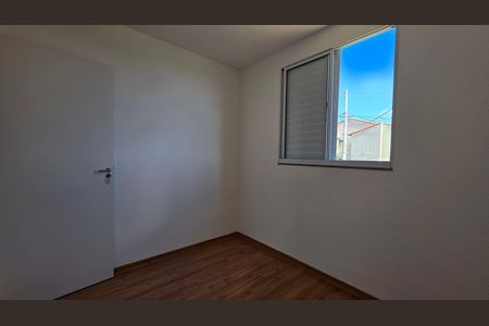 Quarto de apartamento para alugar com 2 quartos, 41m² em Serra Dourada, Vespasiano