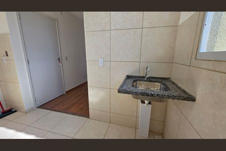 Cozinha/Área de serviço de apartamento para alugar com 2 quartos, 41m² em Serra Dourada, Vespasiano