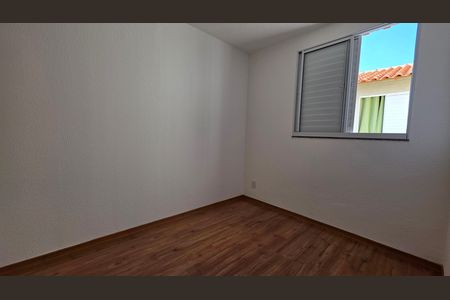 Quarto 2 de apartamento para alugar com 2 quartos, 41m² em Serra Dourada, Vespasiano