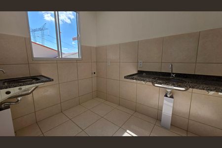 Cozinha/Área de serviço de apartamento para alugar com 2 quartos, 41m² em Serra Dourada, Vespasiano