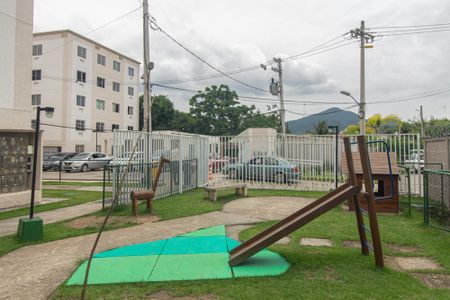 Apartamento para alugar com 40m², 2 quartos e 1 vaga Apartamento para alugar com 40m², 2 quartos e 1 vagaÁrea comum - Playground