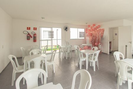 Apartamento para alugar com 40m², 2 quartos e 1 vaga Apartamento para alugar com 40m², 2 quartos e 1 vagaÁrea comum - Salão de festas